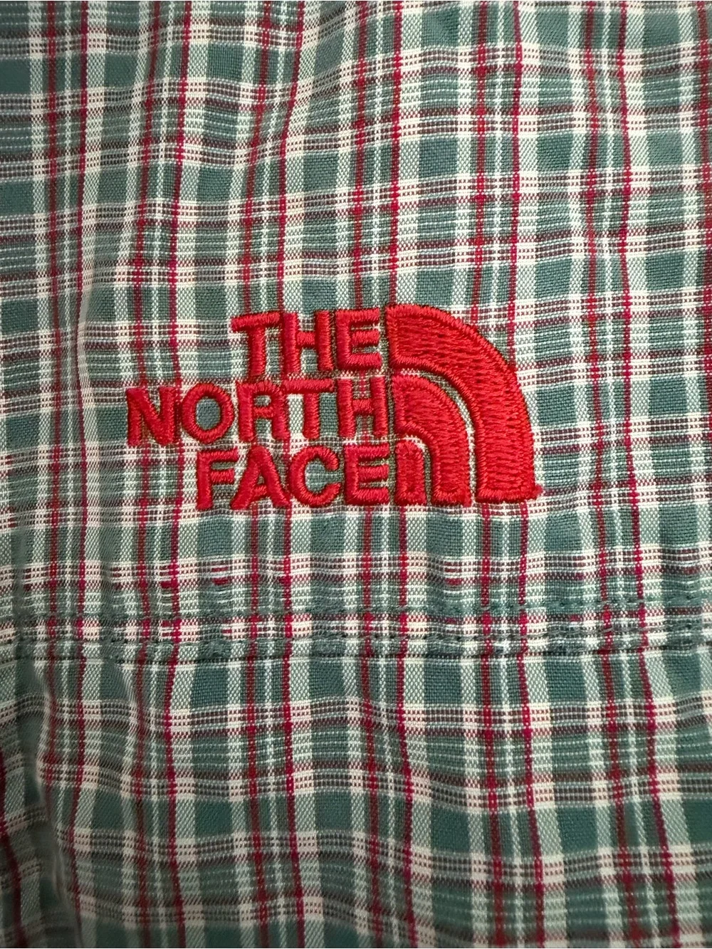The North Face Men's Short-Sleeve Plaid Button-Down Shirt - Red/Gray